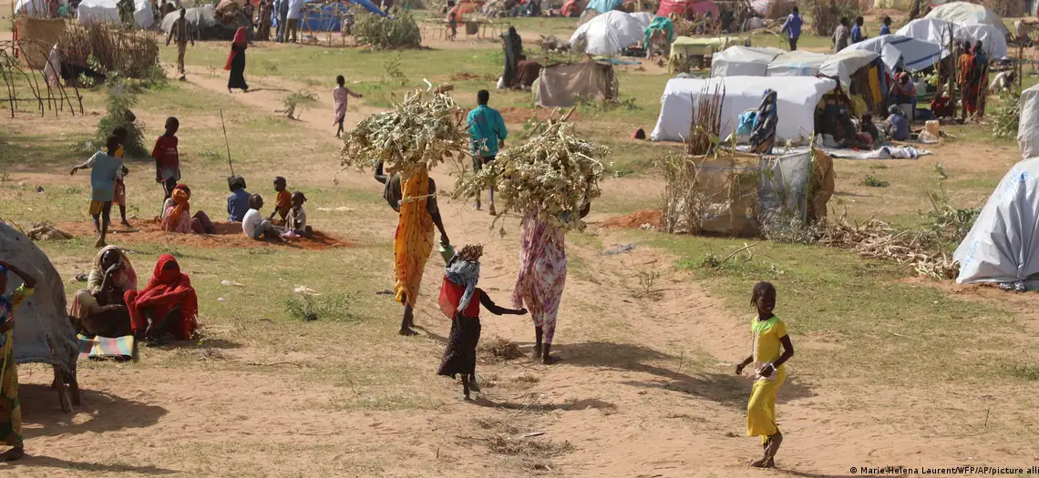 Campo de refugiados sudaneses en Goz Beida en ChadImagen: Marie-Helena Laurent/WFP/AP/picture alliance