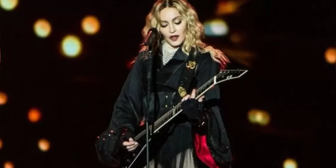 "Me rompe el corazón ver lo que está ocurriendo en Israel y Palestina", dijo Madonna en el arranque de su gira en Londres. | Fuente: EFE