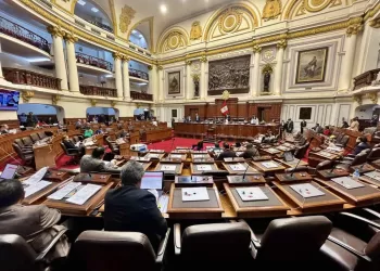 Fotografía cedida hoy por el Congreso de Perú, que muestra la sala donde se reúnen los parlamentarios. EFE/Congreso del Perú