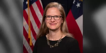 Lauren Curry (Oficina del Gobernador)