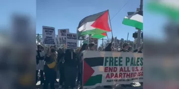 Los manifestantes se reúnen en Buckhead (@iamdontrades vía X.com)