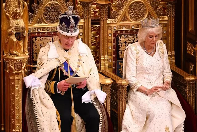 El rey Carlos III lee un discurso con las prioridades legislativas del Gobierno de Reino Unido - Leon Neal/PA Wire/dpa