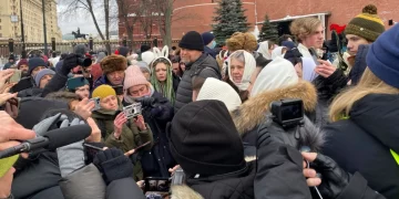La manifestación “500 días de movilización” llevó a las esposas y madres de los soldados a los muros del Kremlin (Andre Ballin/dpa/AP)