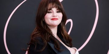 Aunque hoy en día su prioridad es la actuación, Selena podría continuar con su carrera musical si encuentra la motivación correcta REUTERS/Aude Guerrucci