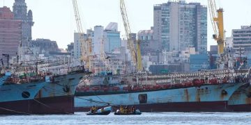 Exportadores uruguayos buscan cobrar las deudas de Argentina (EFE/Federico Anfitti/Archivo)