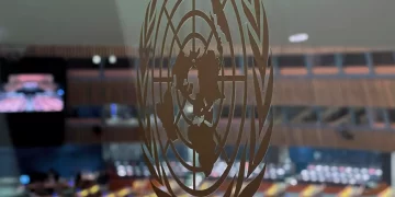 Imagen de archivo del logotipo de las Naciones Unidas. Foto de EFE/EPA/JASON SZENES