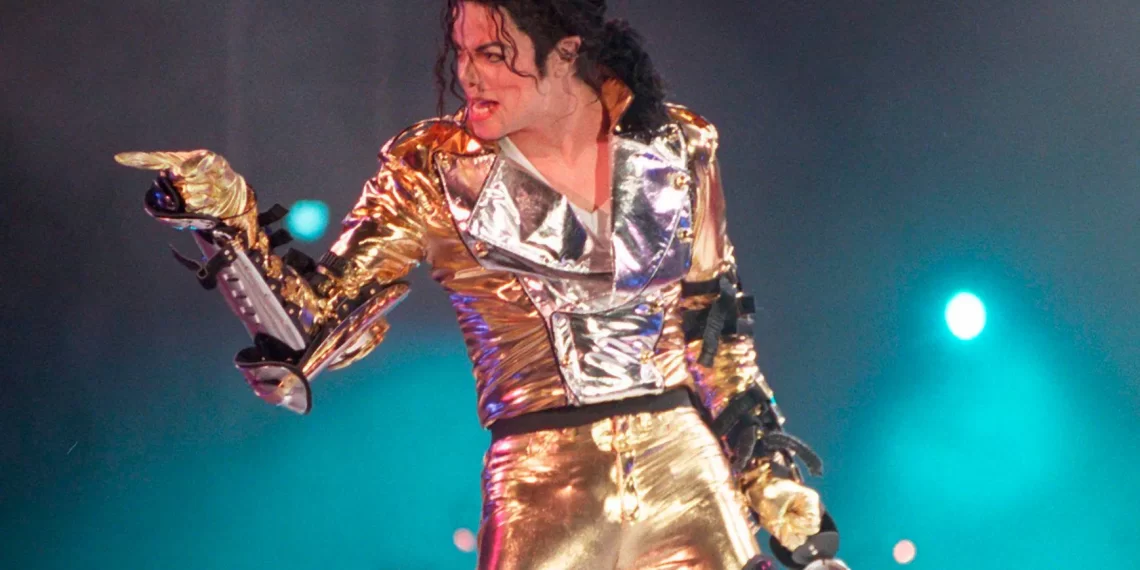 Productor de la película de Michael Jackson niega que se limpie la imagen del ídolo. Foto de EFE