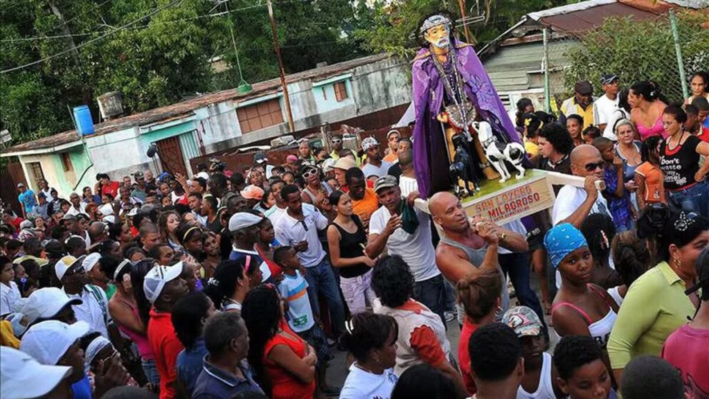 Una procesión en Semana Santa en Cuba (EFE/Archivo)