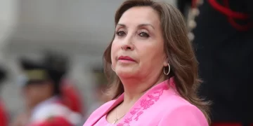 La presidenta de Perú, Dina Boluarte, en una fotografía de archivo. EFE/ Paolo Aguilar