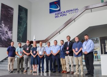Delegación de la NASA y la embajada de EEUU visitan Agencia Espacial en Perú. Foto: ANDINA